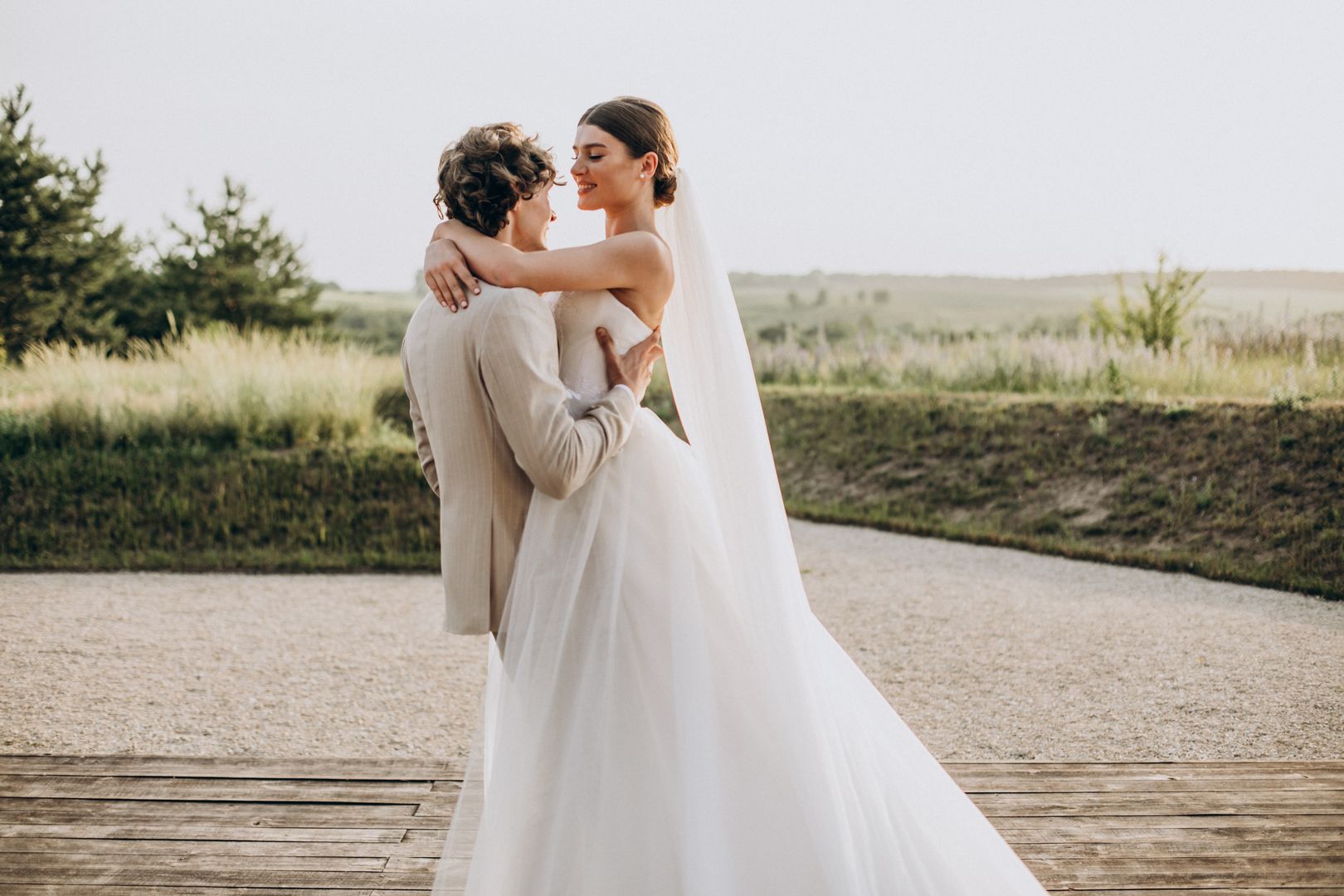 Décor et ambiance de mariage romantique à la française signés AMK Paris